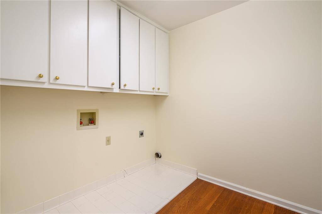 1034 Saint James Crossing