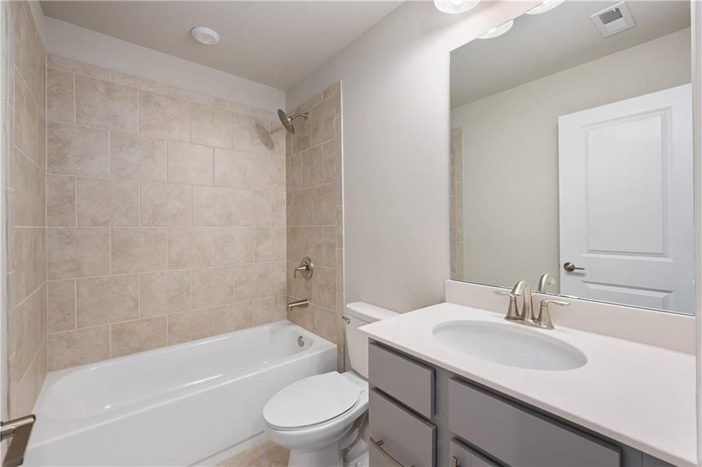 1758 Samantha Bend
