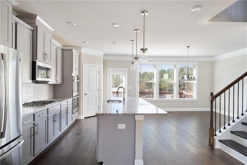 1758 Samantha Bend