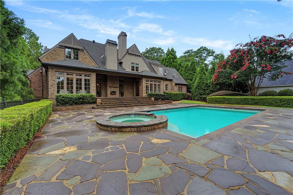 110 Mount Paran Road NW