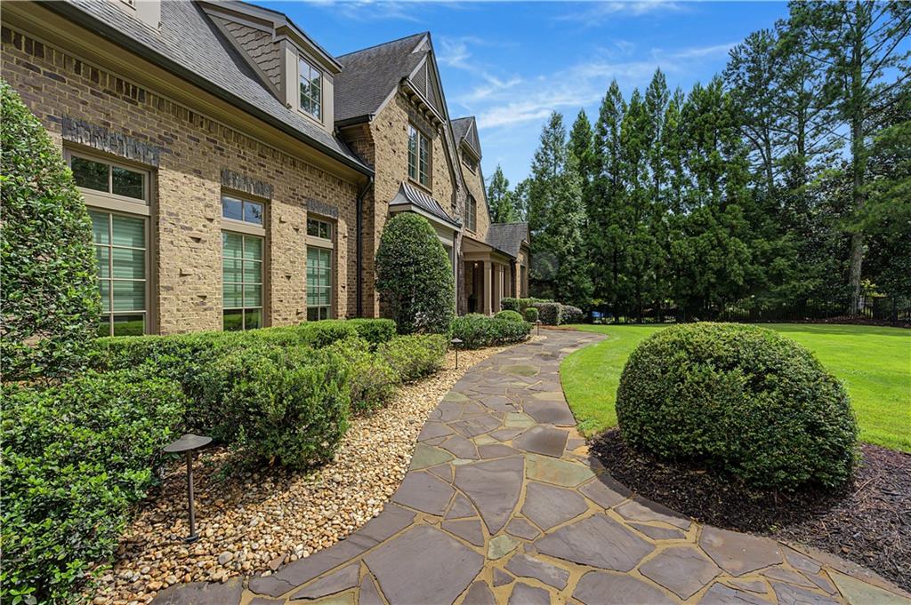 110 Mount Paran Road NW