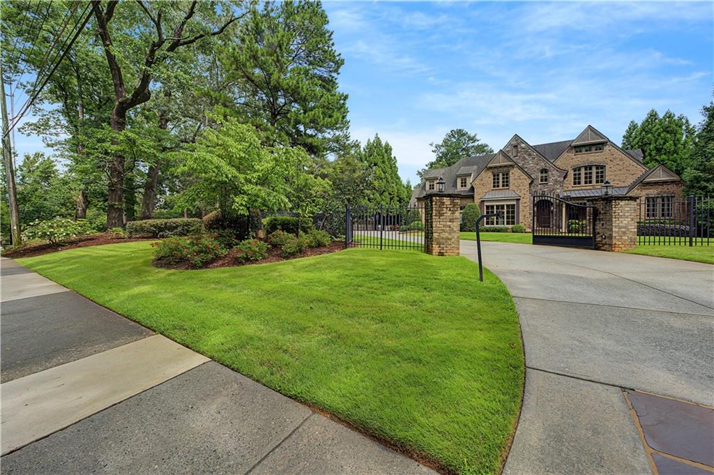 110 Mount Paran Road NW