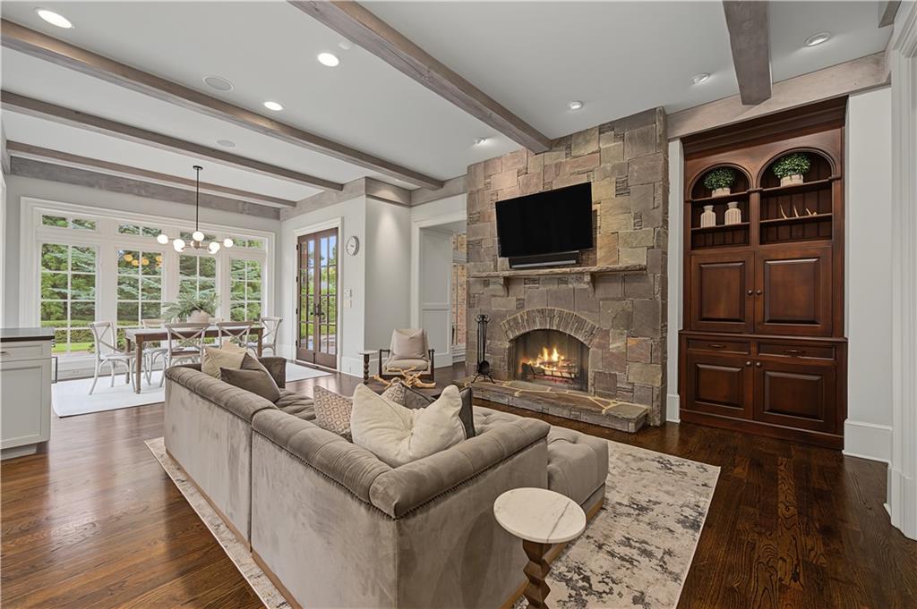 110 Mount Paran Road NW