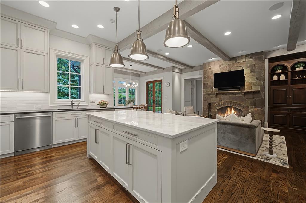 110 Mount Paran Road NW
