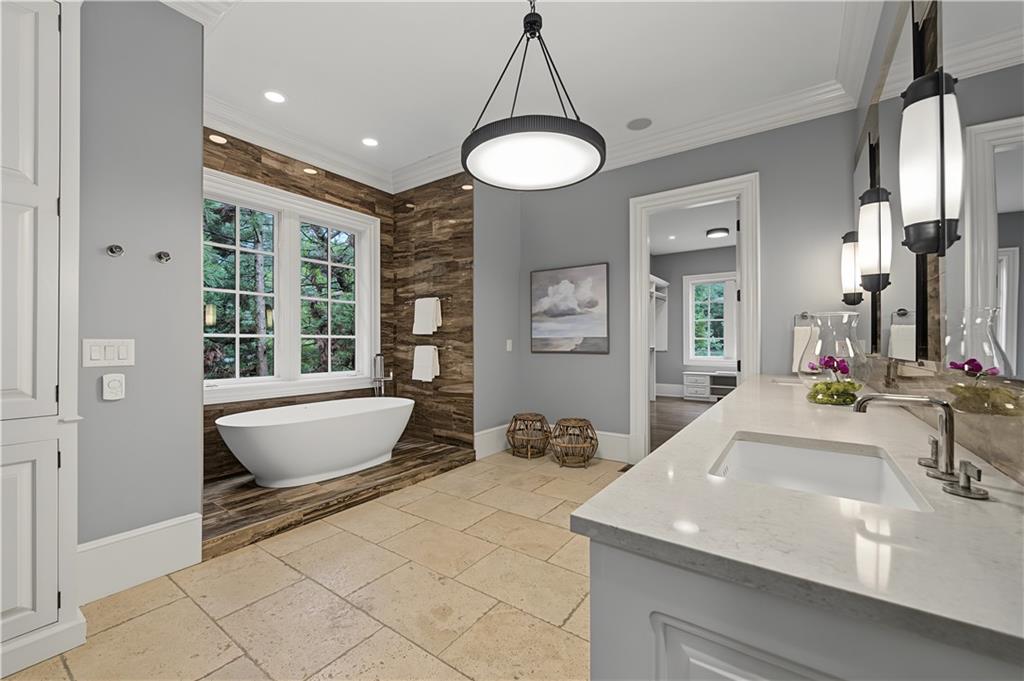 110 Mount Paran Road NW