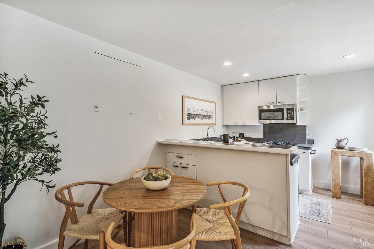 61 Bayview Avenue