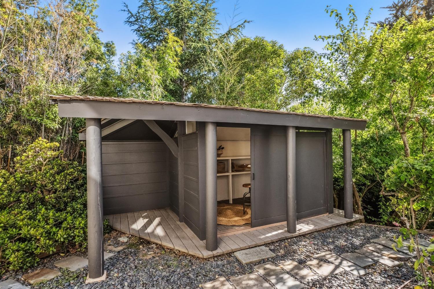 61 Bayview Avenue