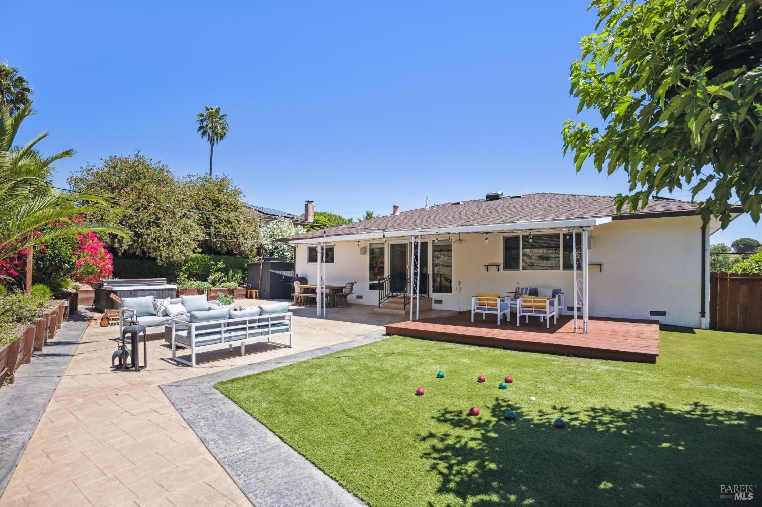 790 Tamarack Drive