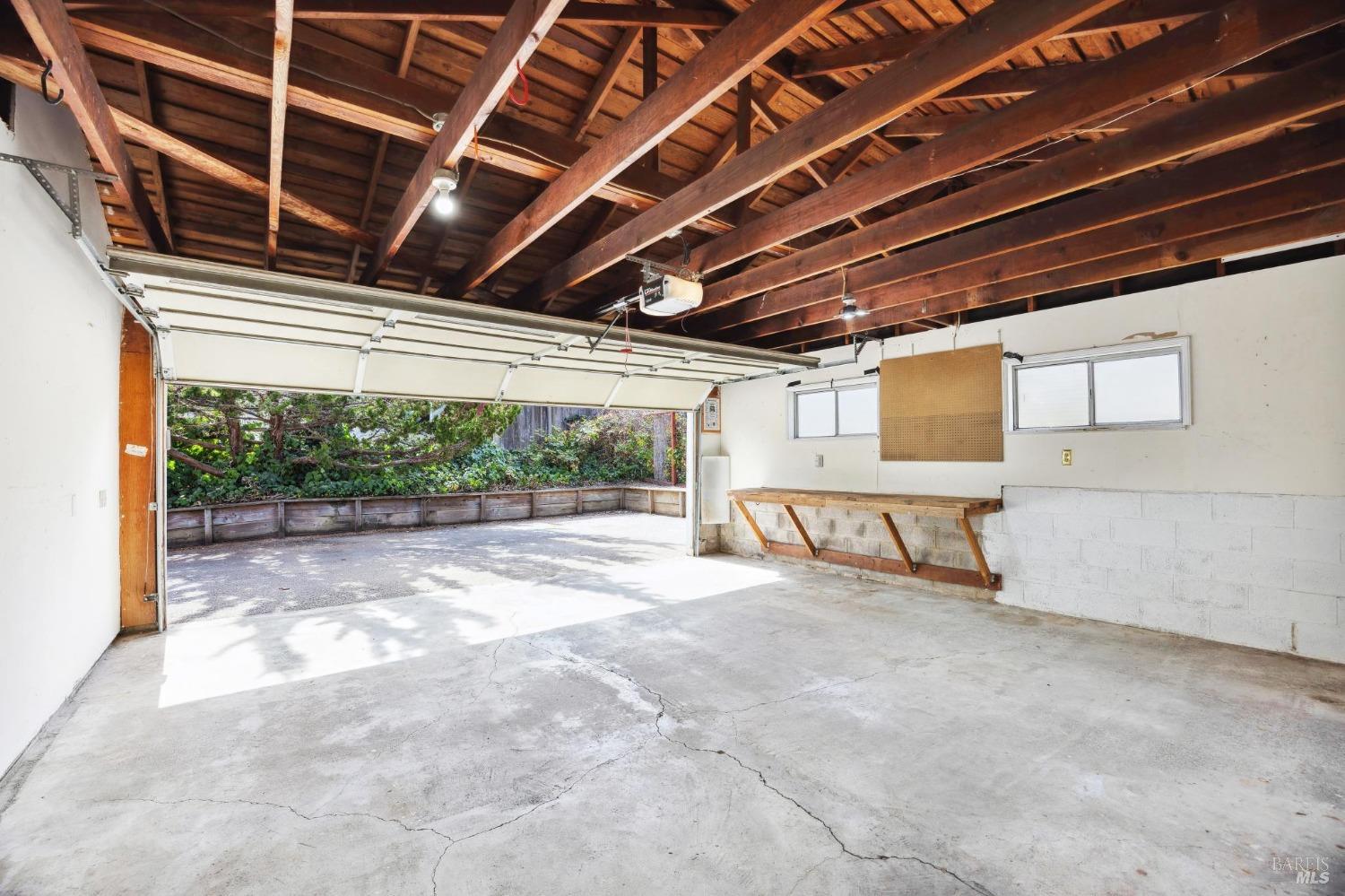 118 Lomita Drive