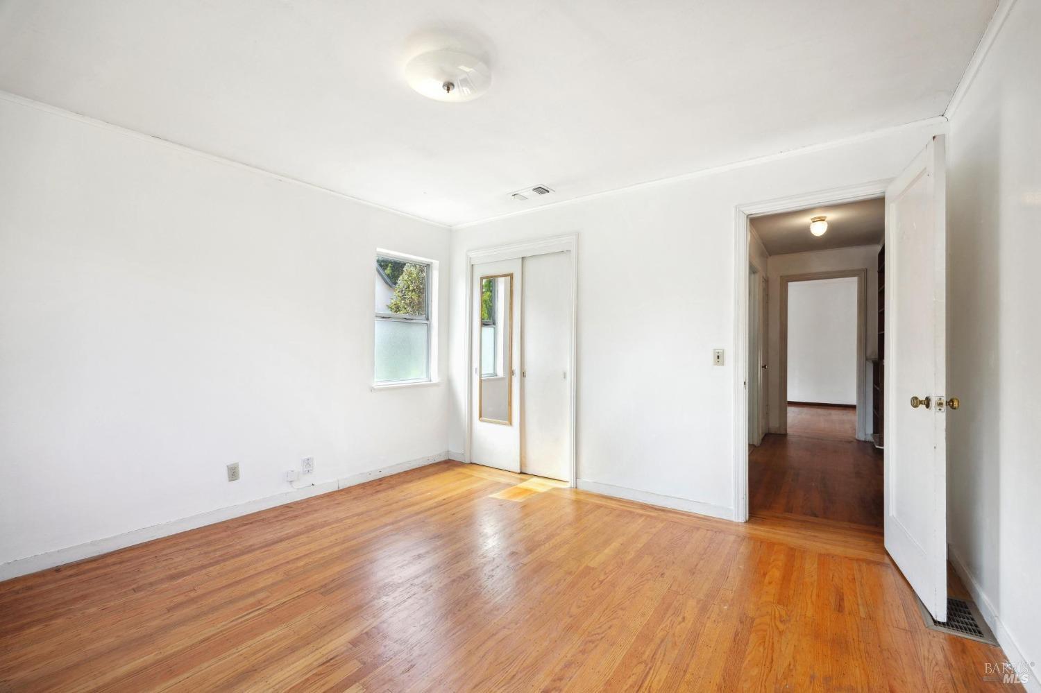 118 Lomita Drive
