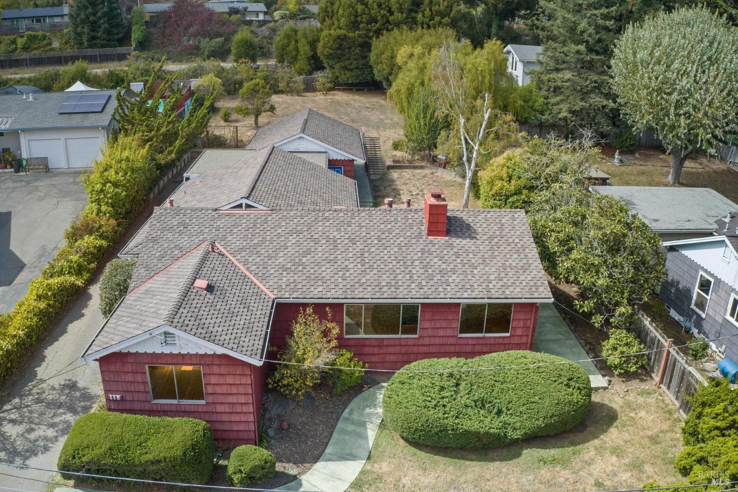 118 Lomita Drive