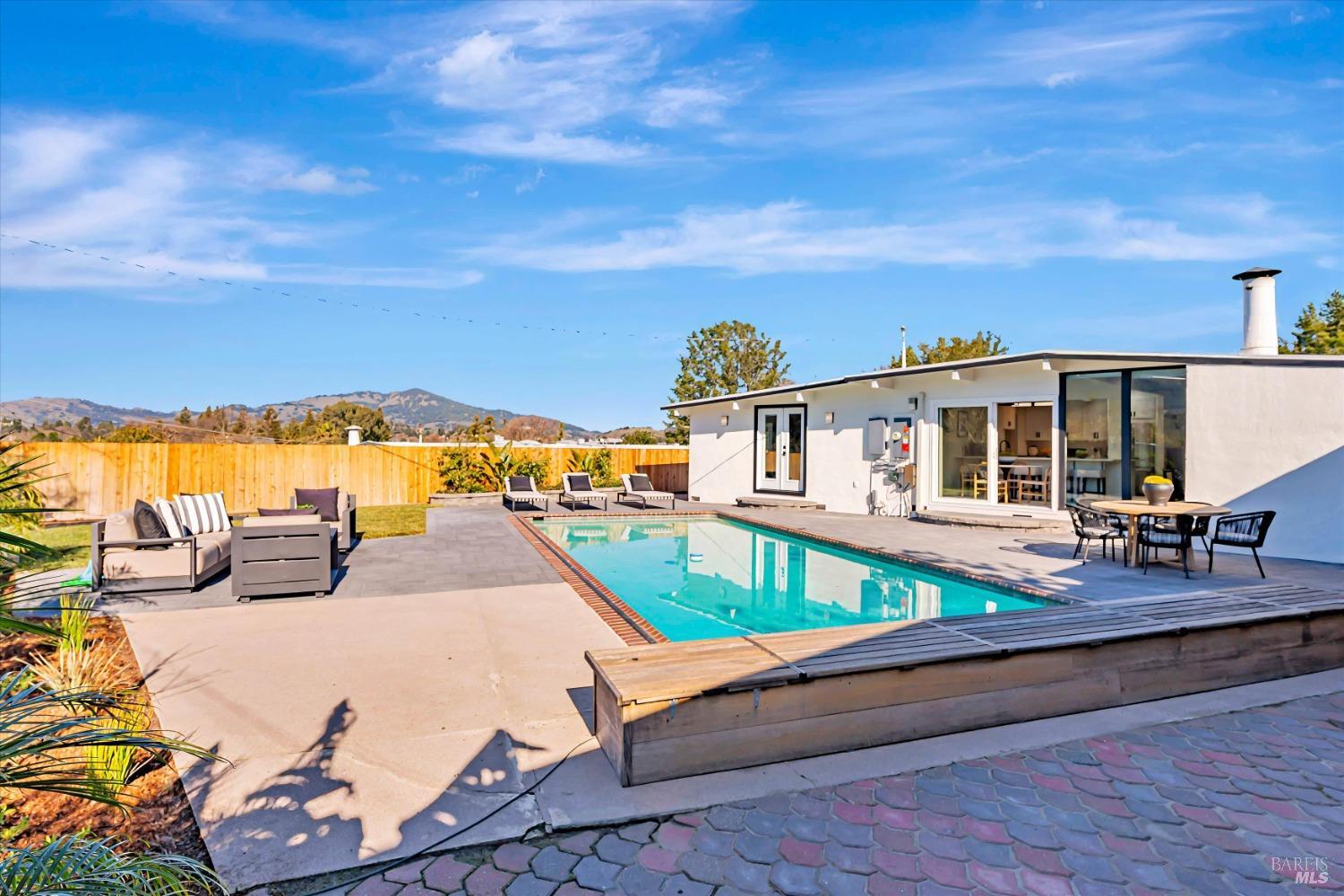 1090 Greenwood Drive