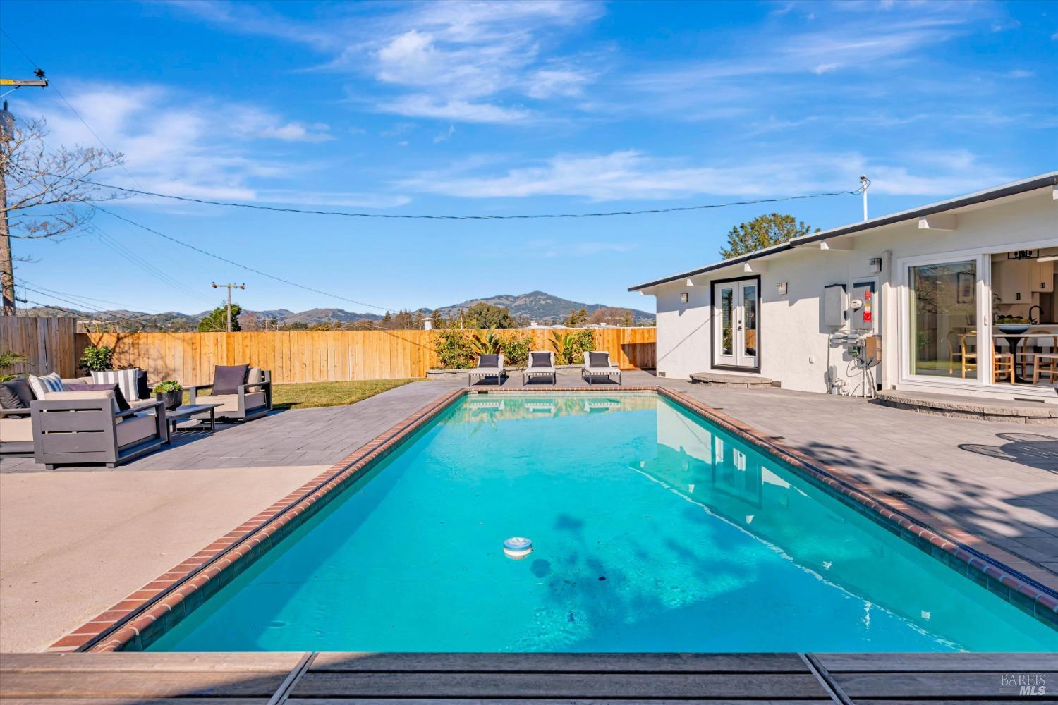1090 Greenwood Drive