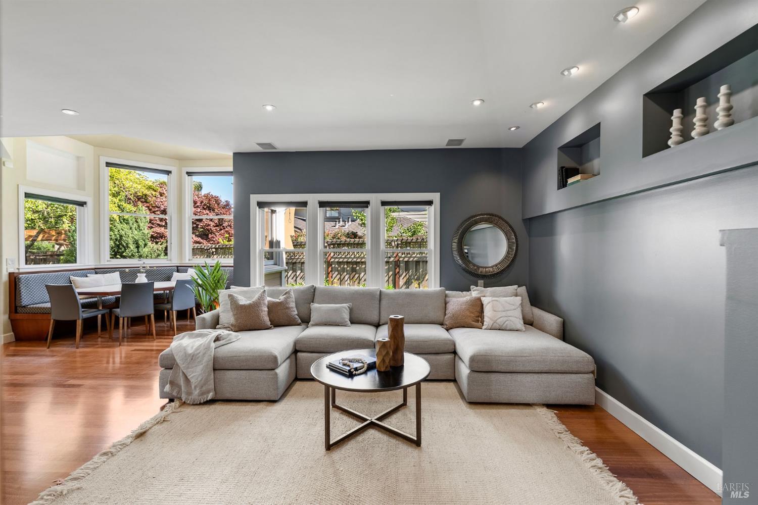 1 Golden Lily Place