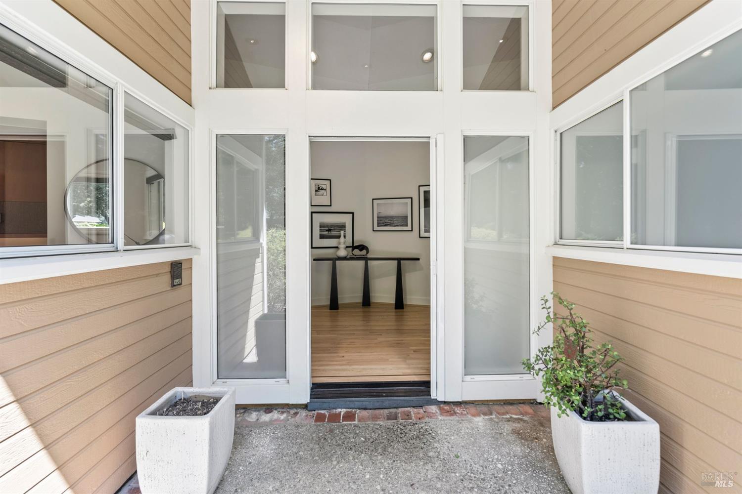 1 Golden Lily Place