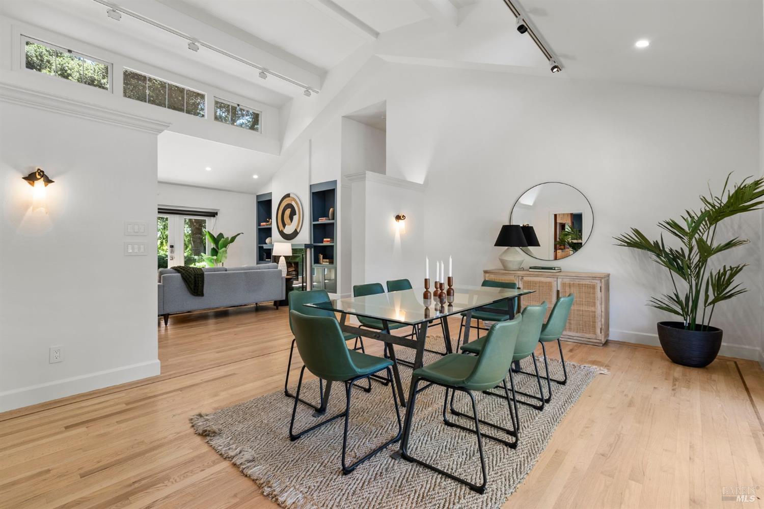 1 Golden Lily Place