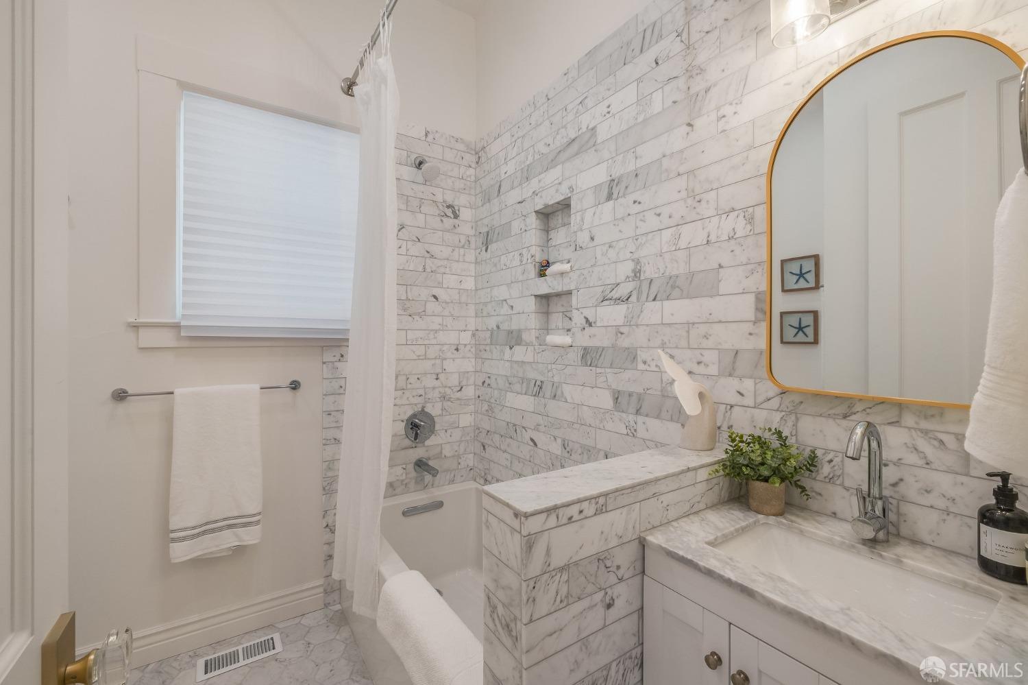 1876 Bush Street Unit: 1878