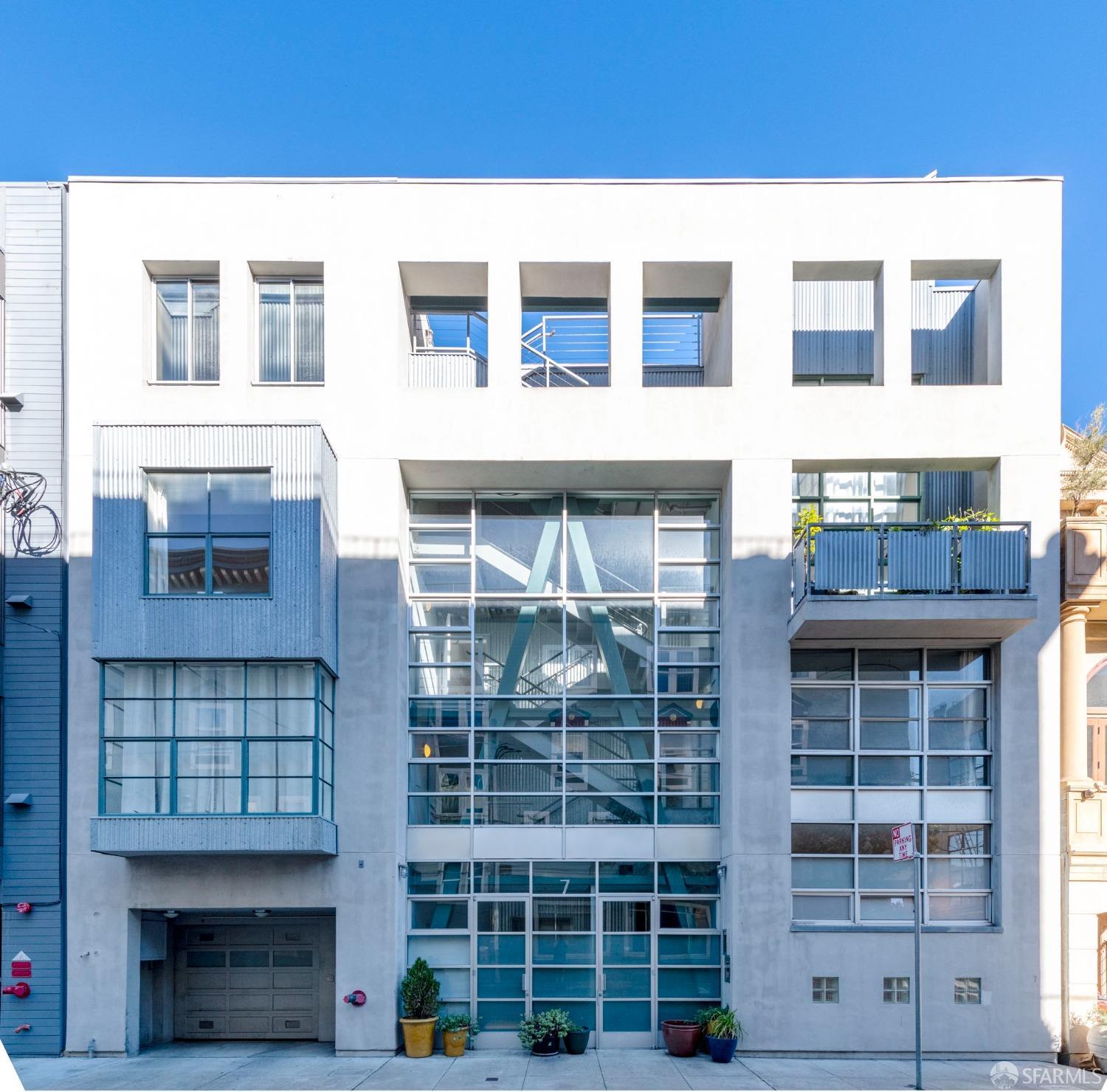 7 Hallam Street # 1C