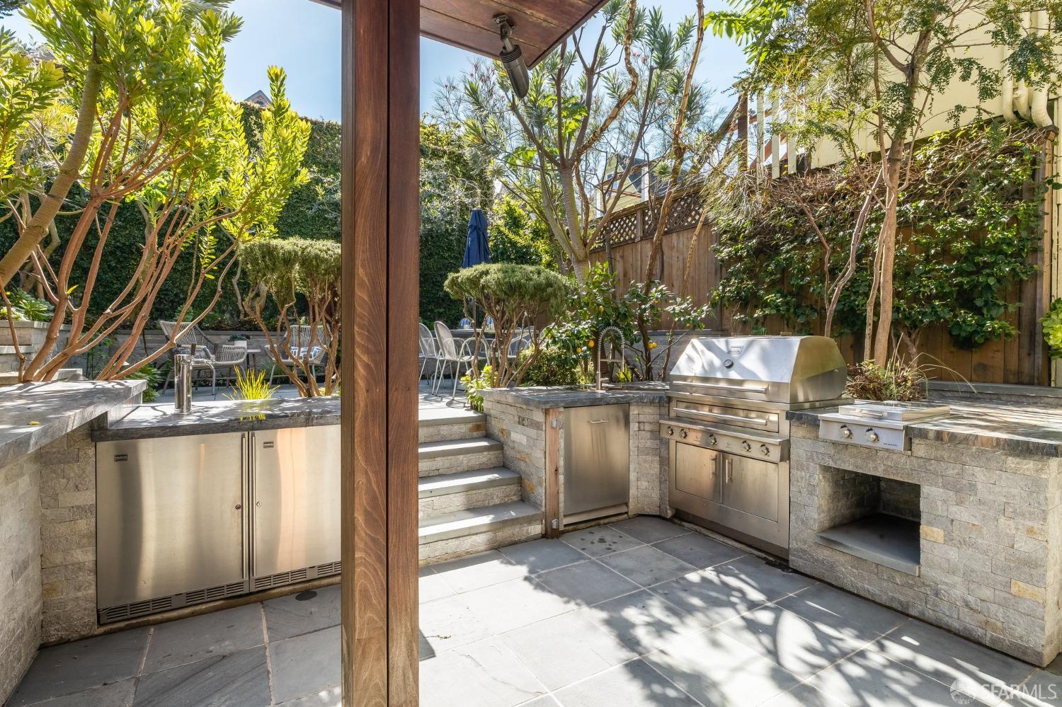 23 Peralta Avenue