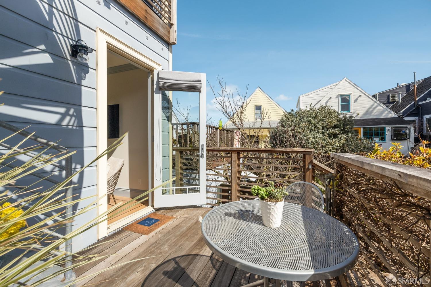 23 Peralta Avenue