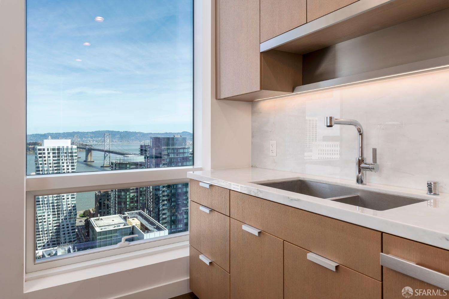 488 Folsom Street # 4202
