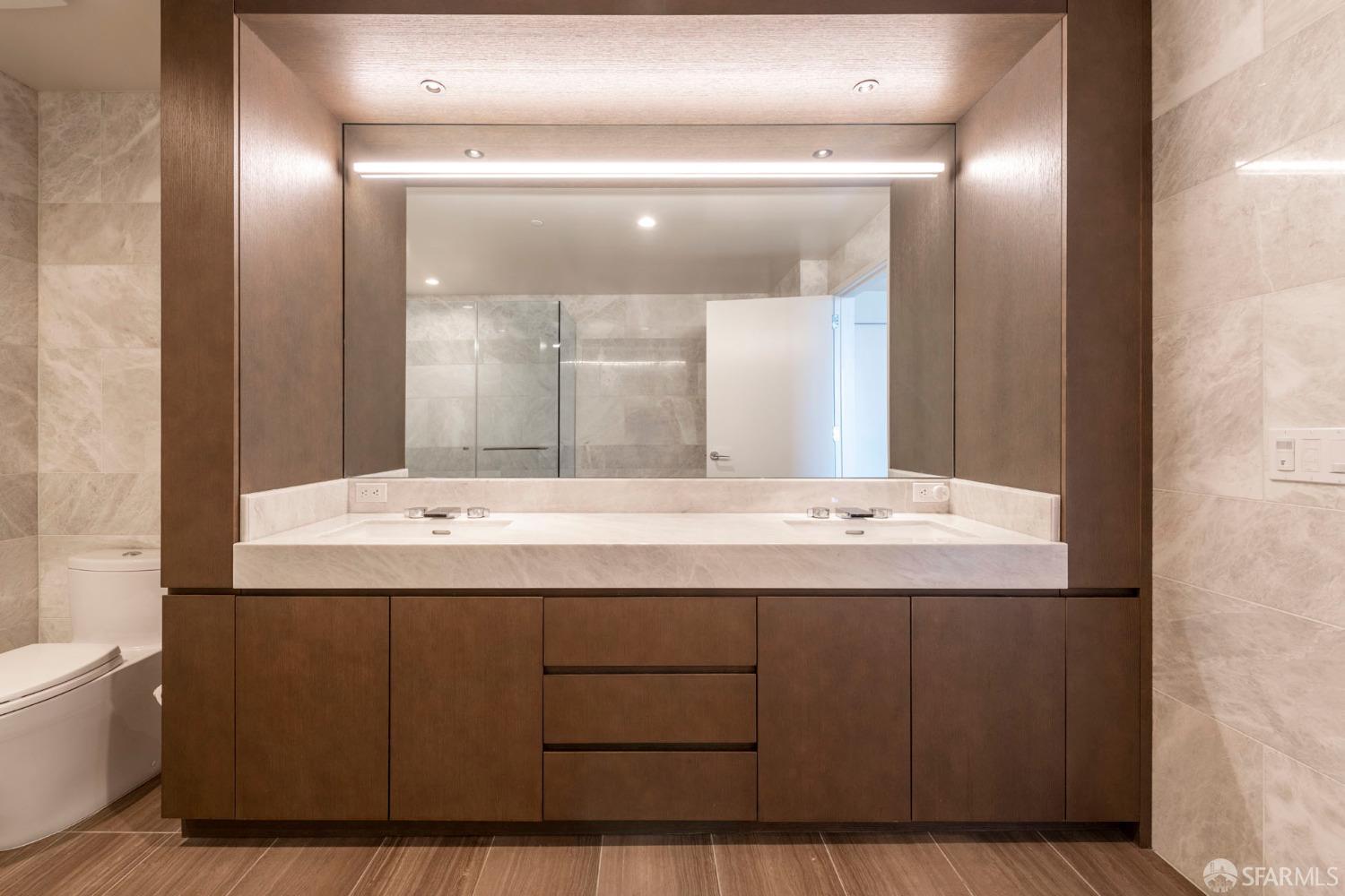 488 Folsom Street # 4202