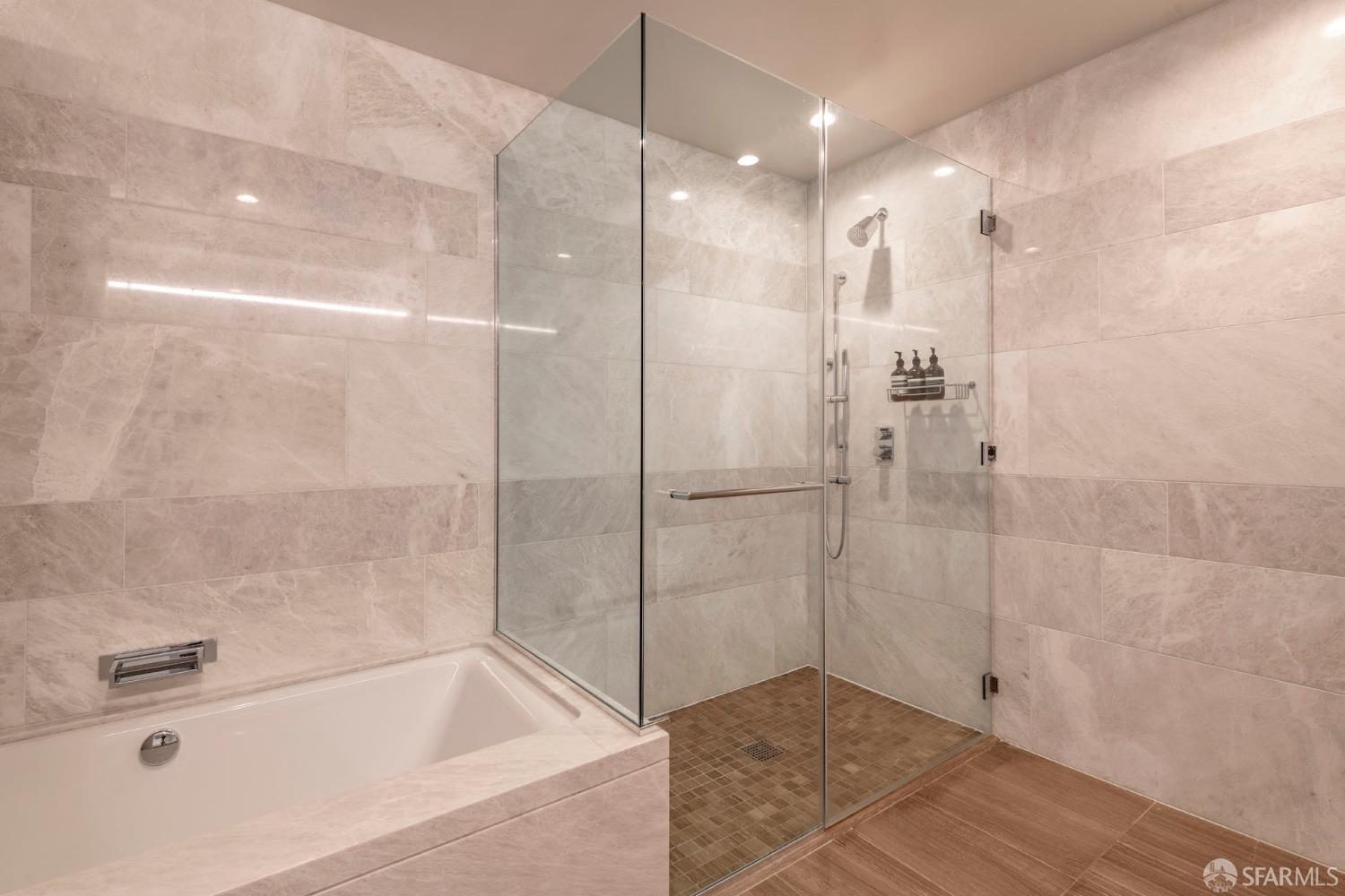 488 Folsom Street # 4202