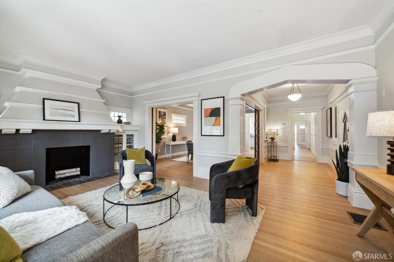 136 Parnassus Street # 1