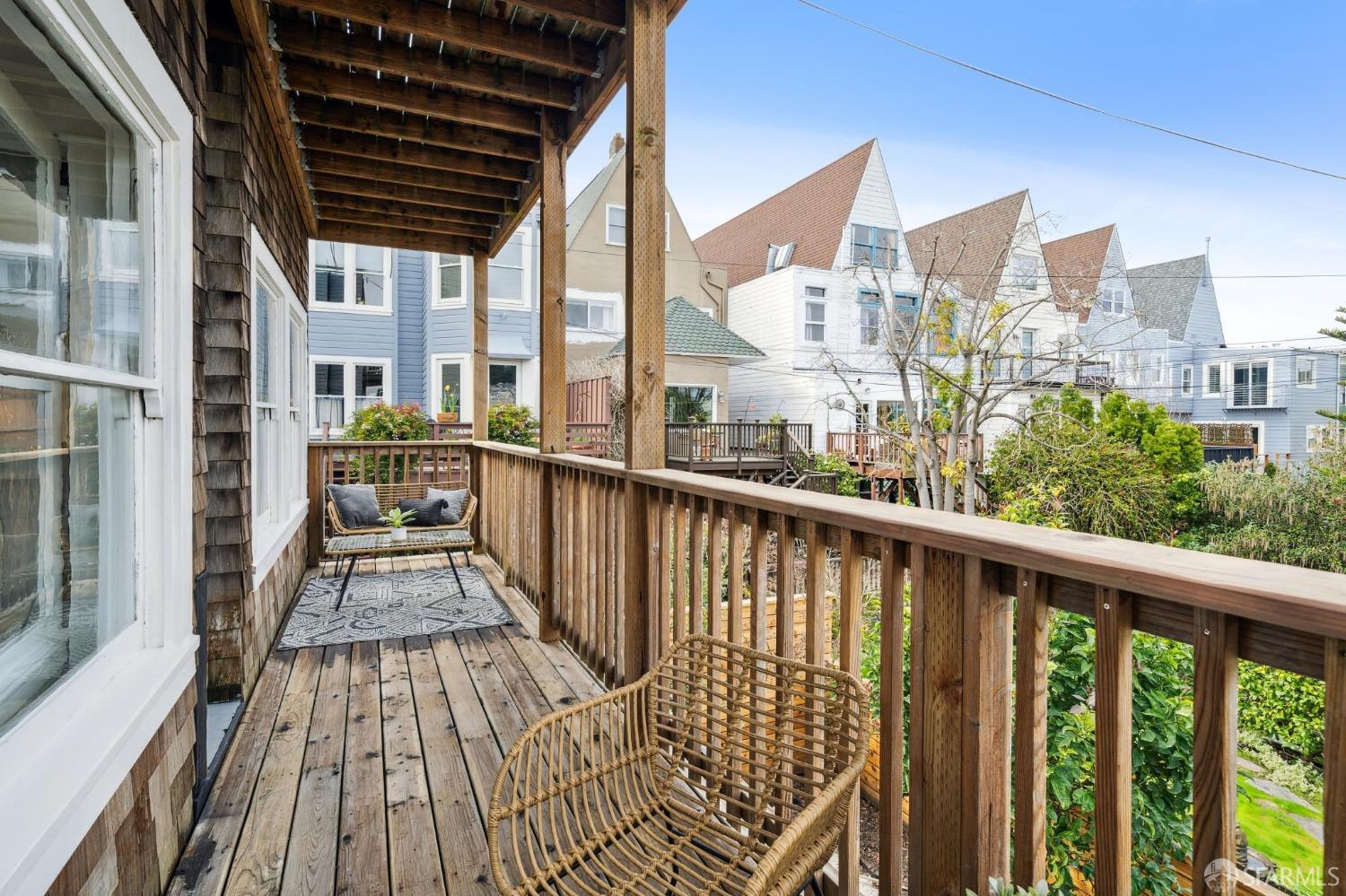 136 Parnassus Street # 1