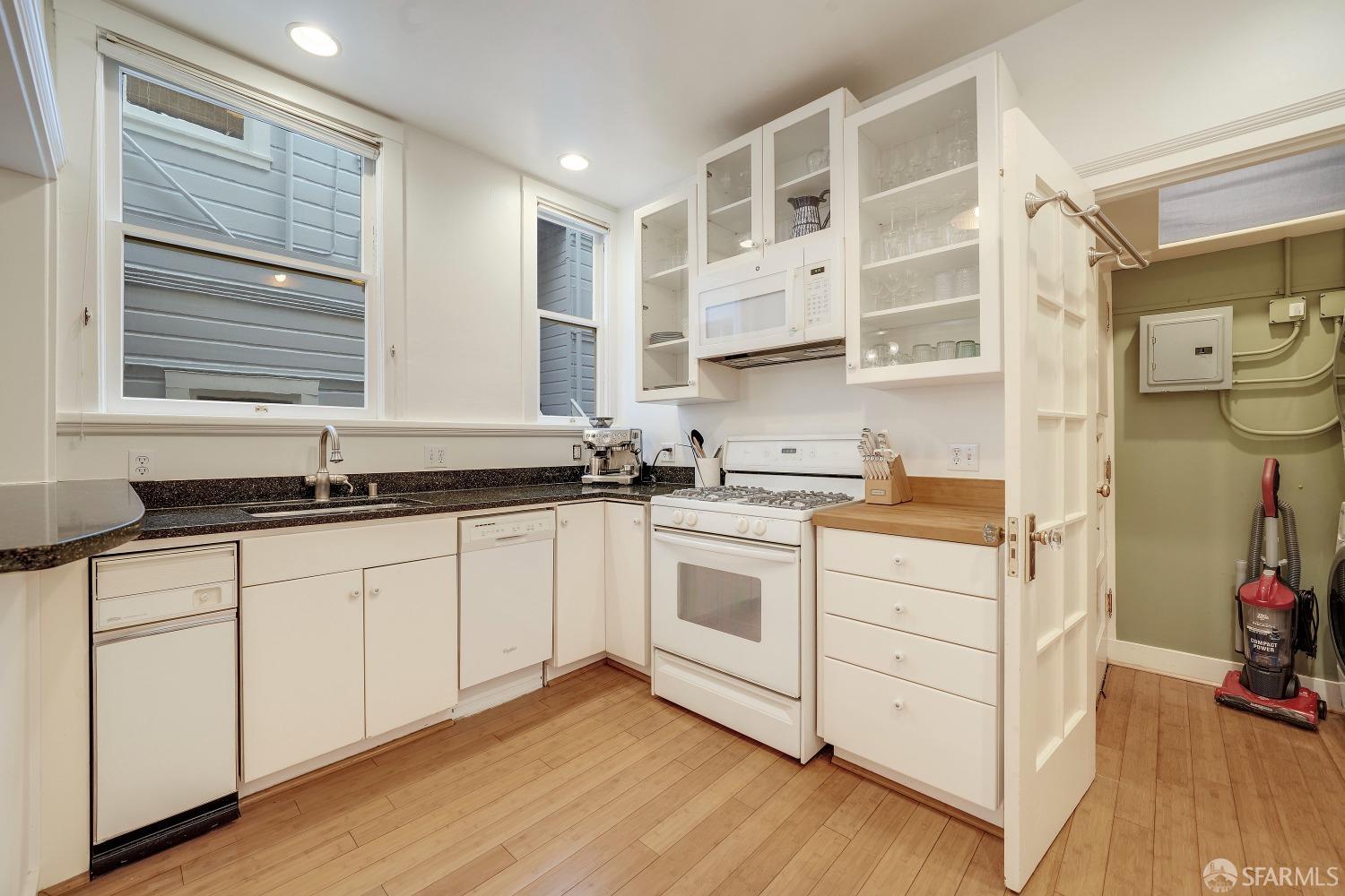 1341 Union Street # 4