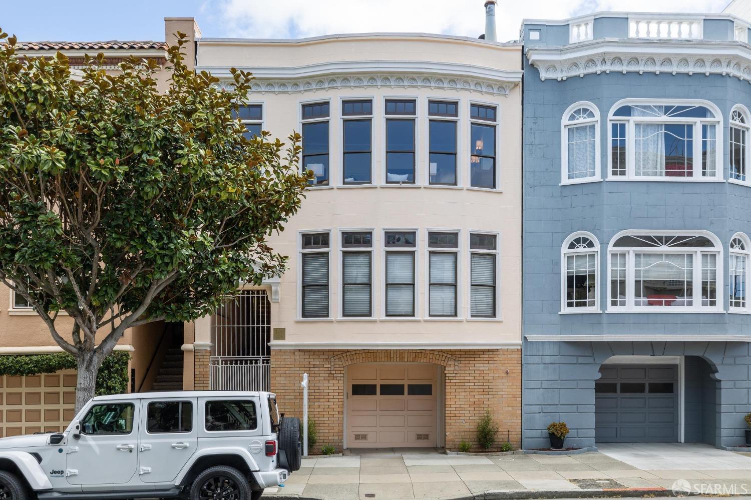 3462 Pierce Street