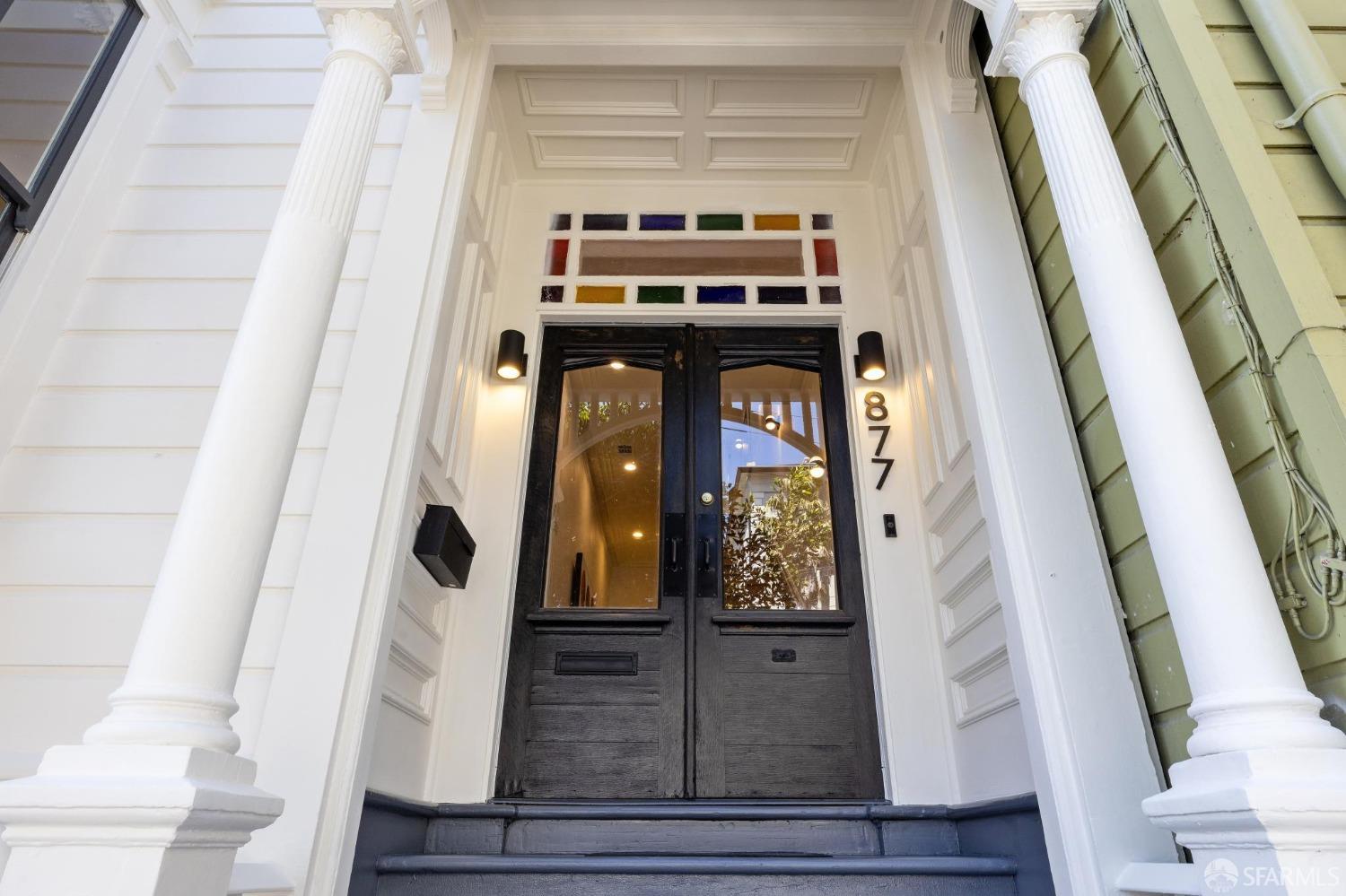 877 Hayes Street