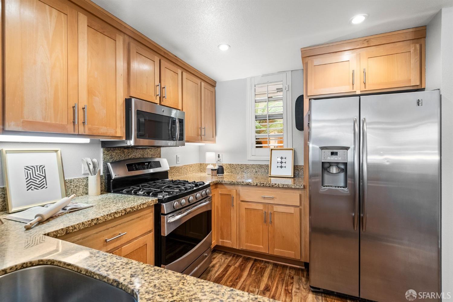 301 Crescent Court # 3103