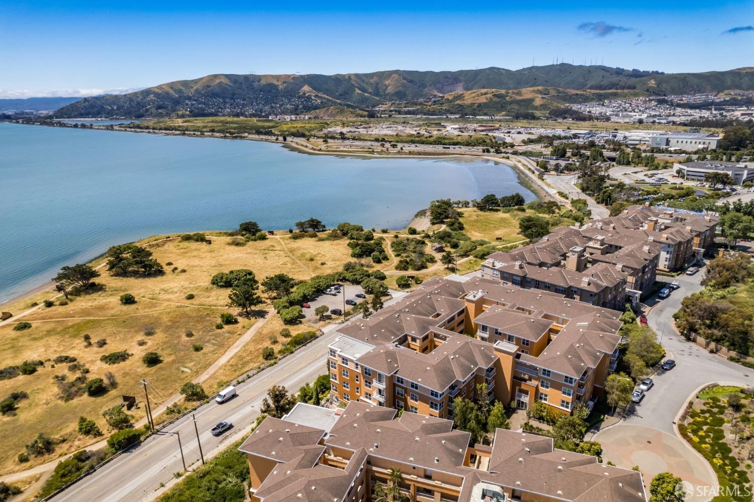 301 Crescent Court # 3103