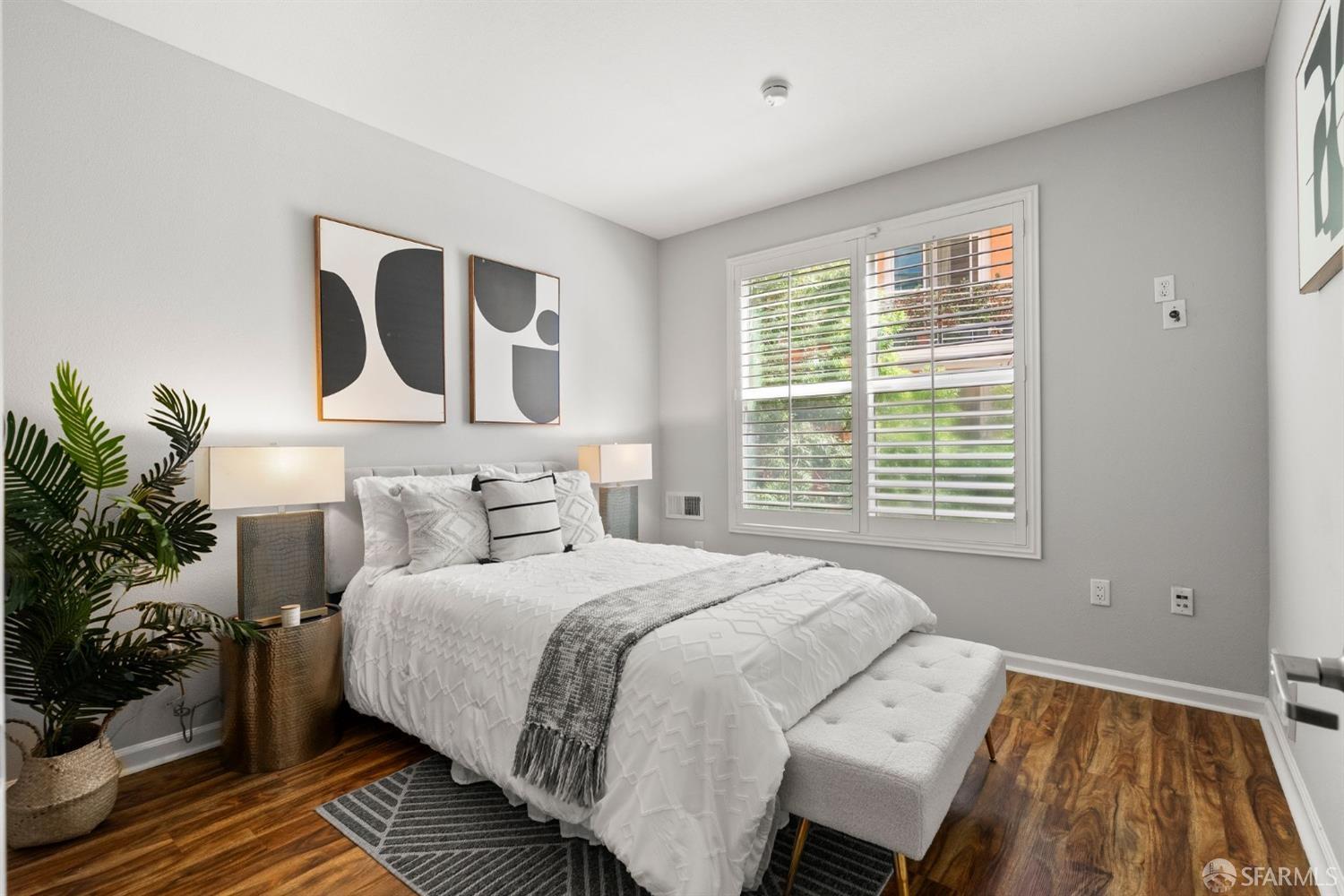 301 Crescent Court # 3103