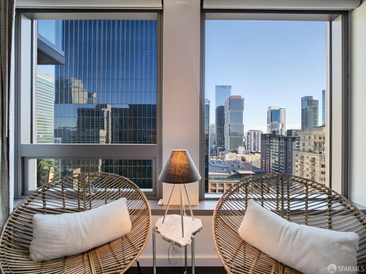 1 Hawthorne Street # 20A
