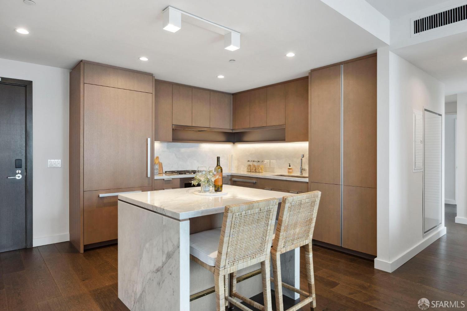 488 Folsom Street # 4106