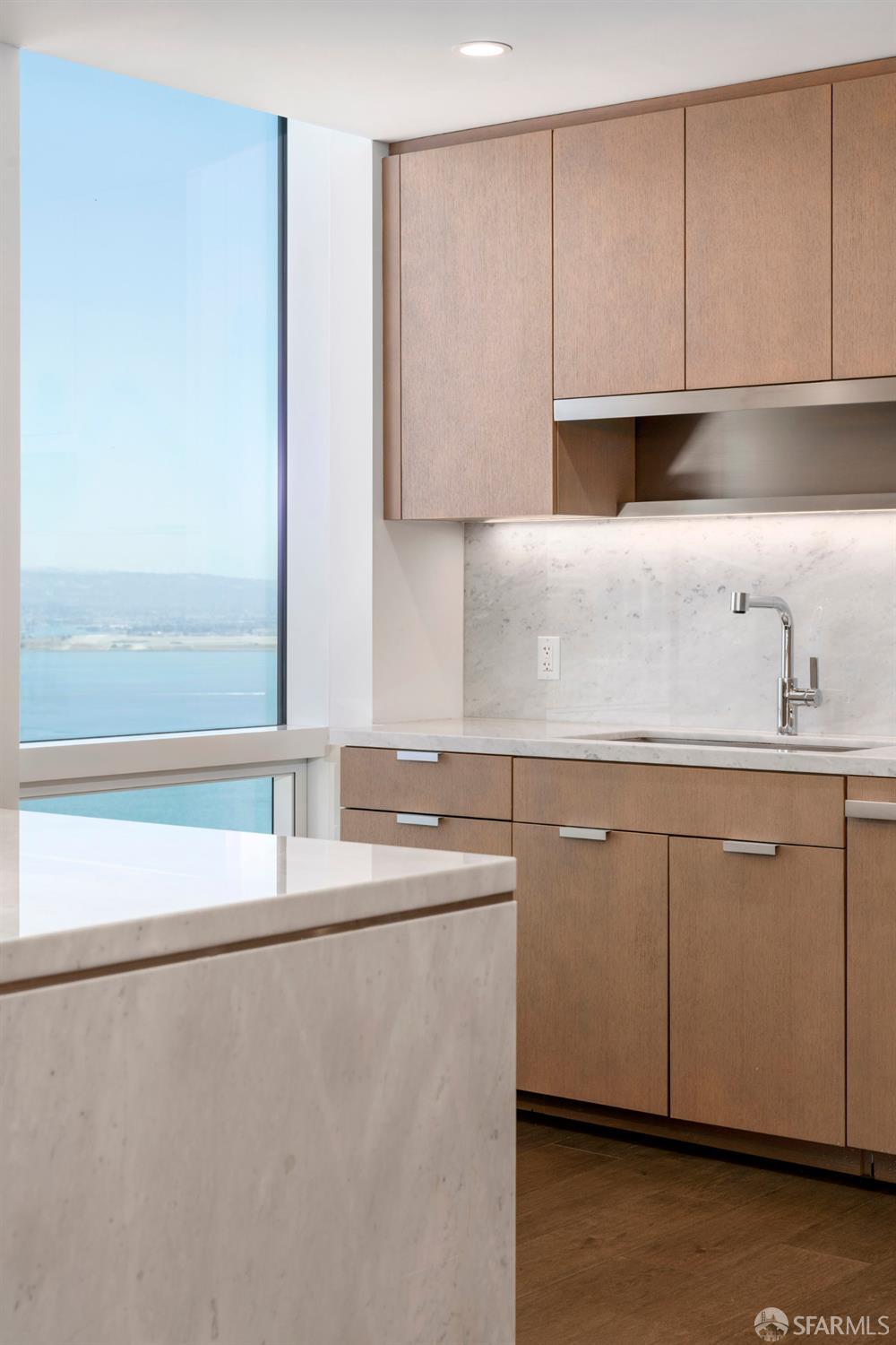 488 Folsom Street # 4402