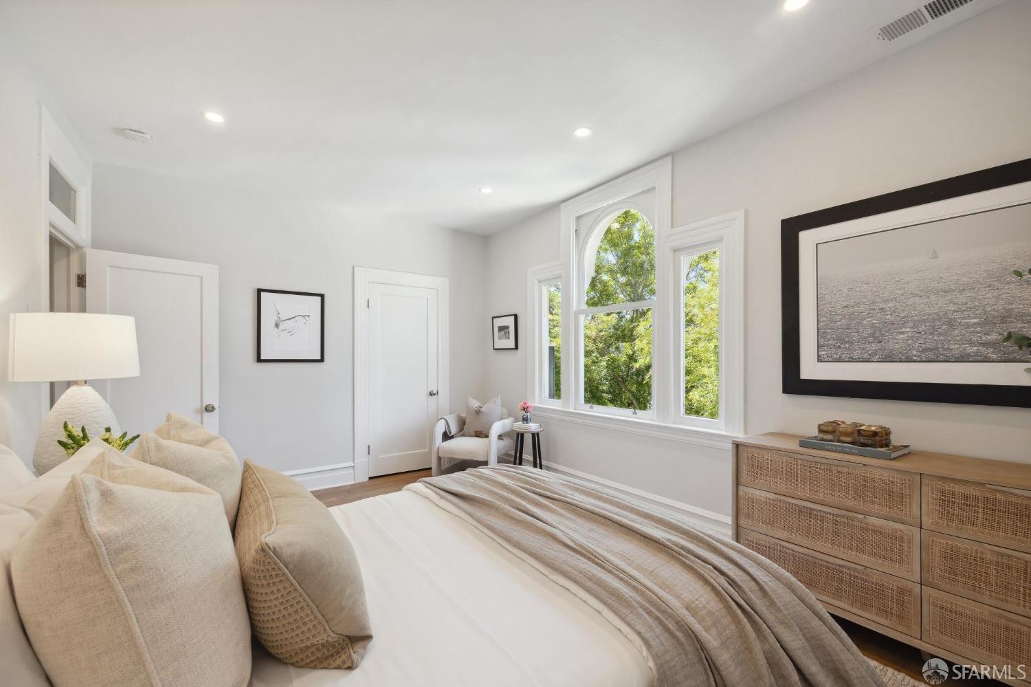 104 3rd Avenue