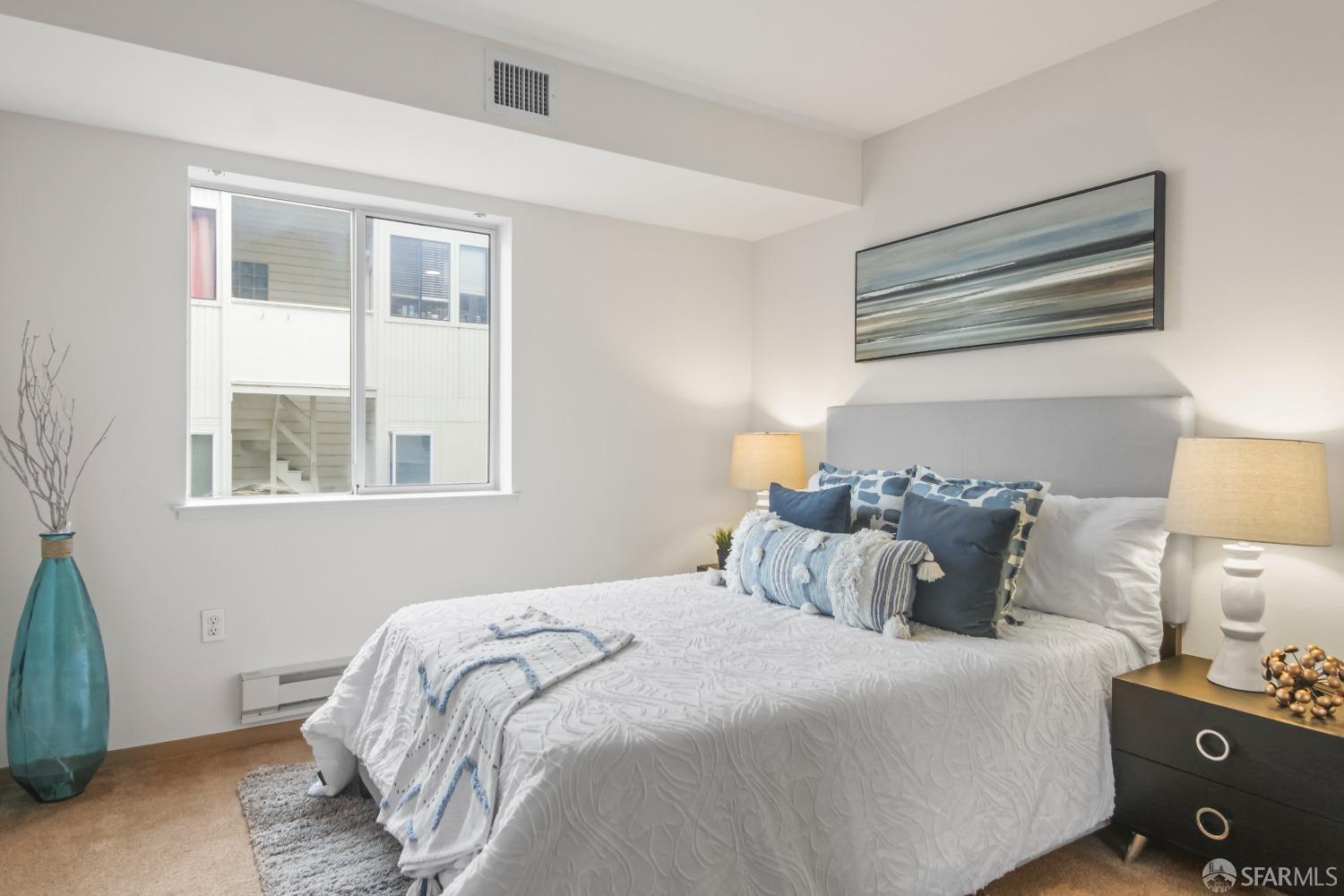 135 Valencia Street # A208