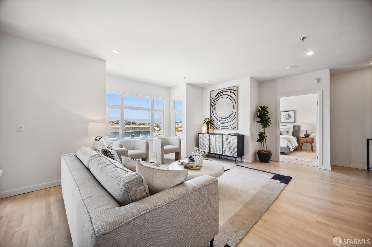 4343 3rd Street # 403