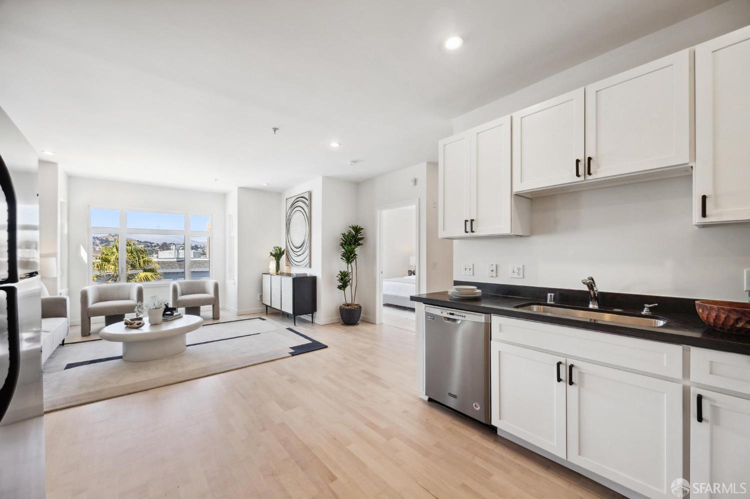4343 3rd Street # 403