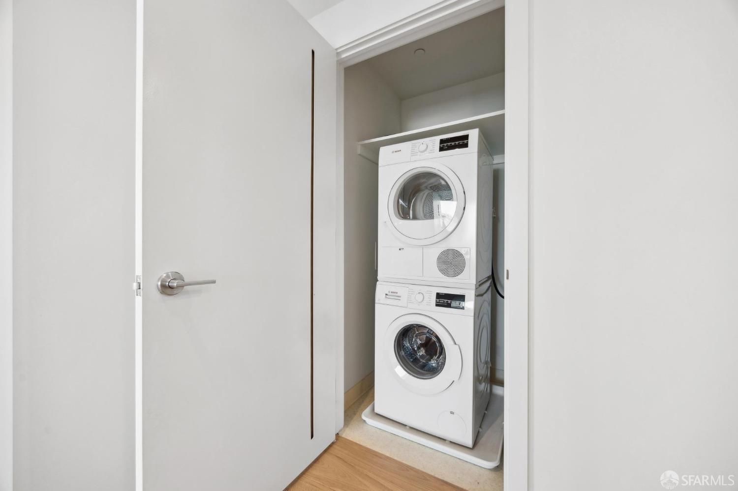 280 Spear Street # 25E