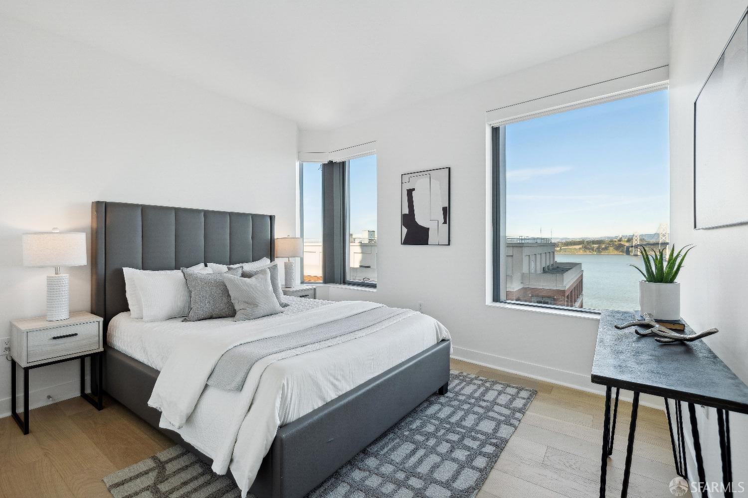 280 Spear Street # 25E