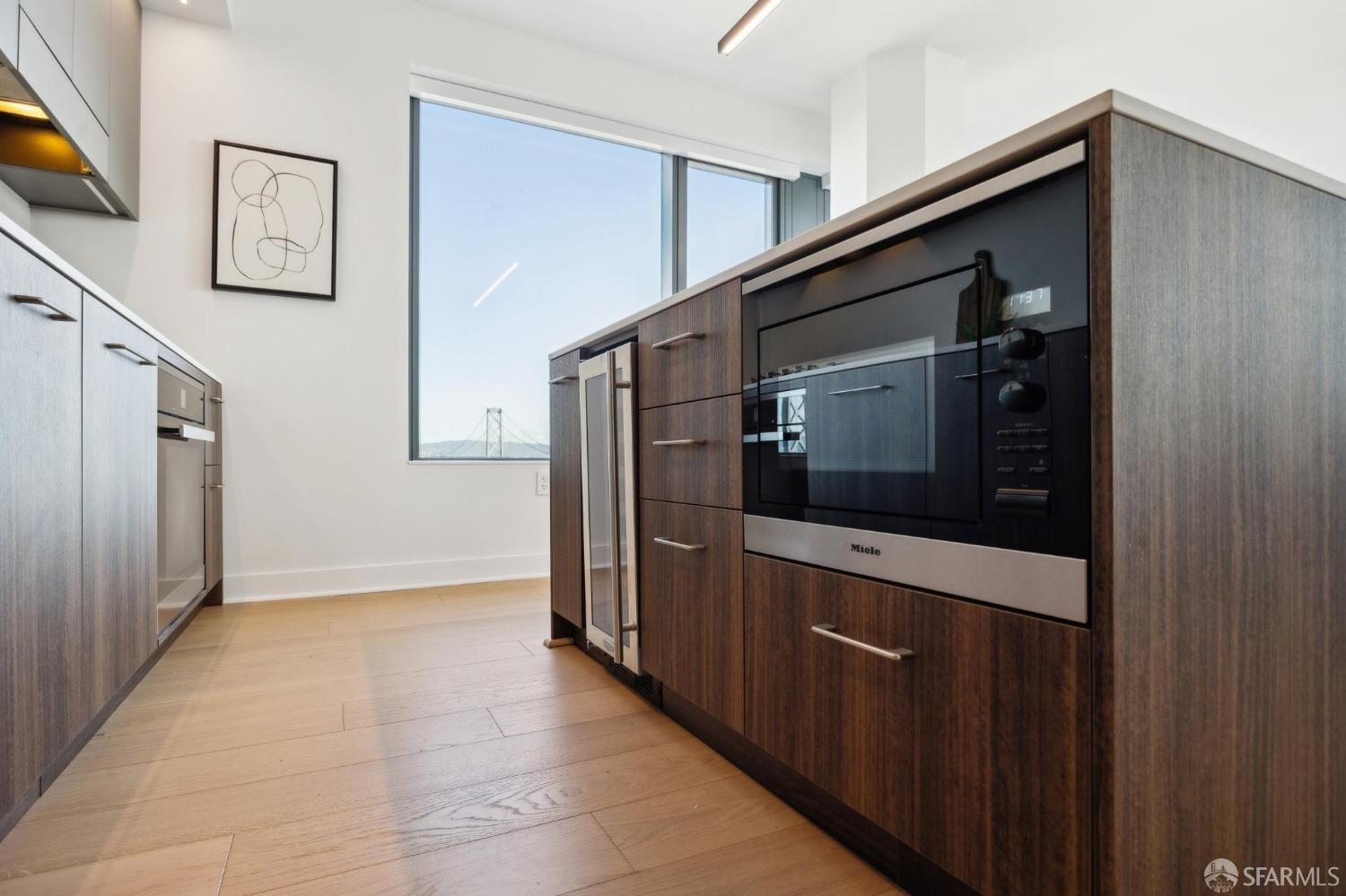 280 Spear Street # 25E