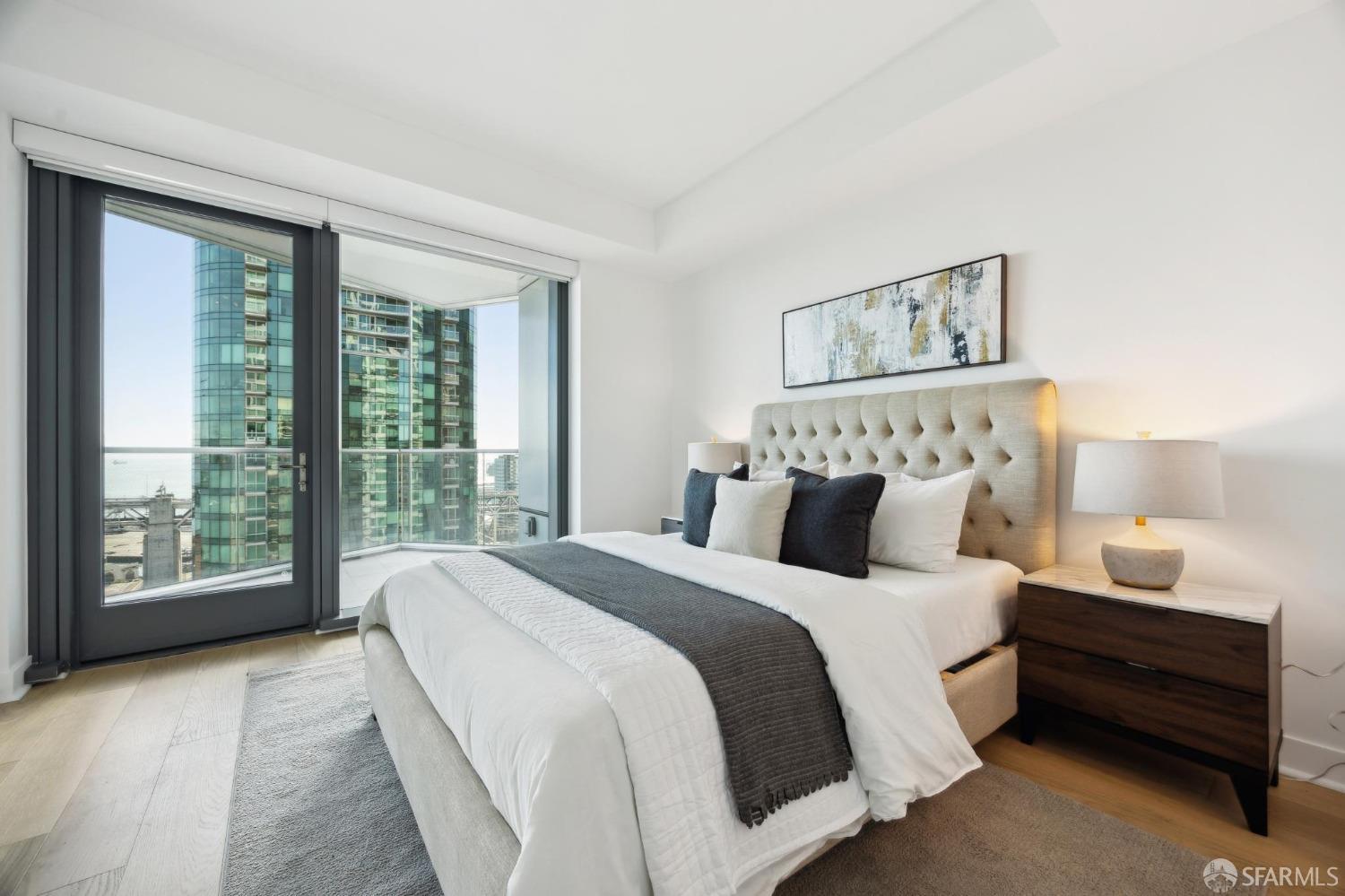 280 Spear Street # 25E