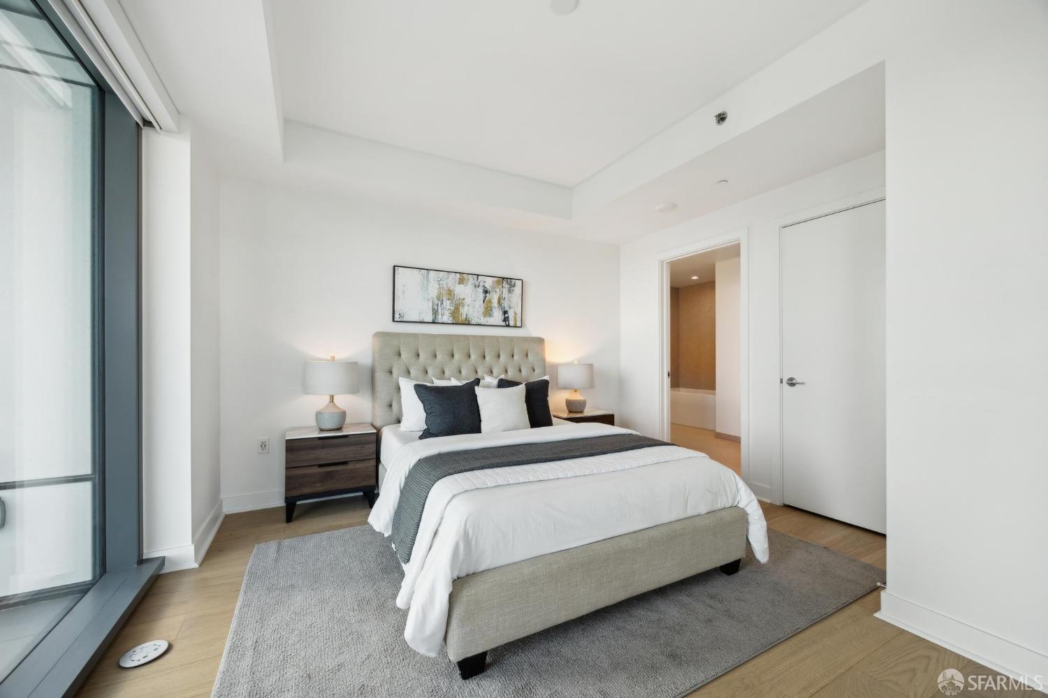 280 Spear Street # 25E