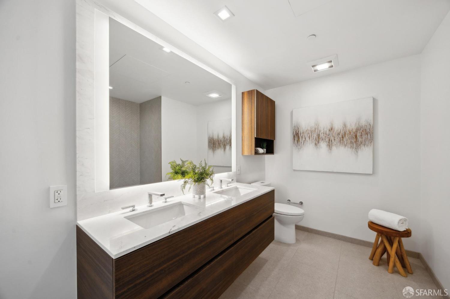 280 Spear Street # 25E