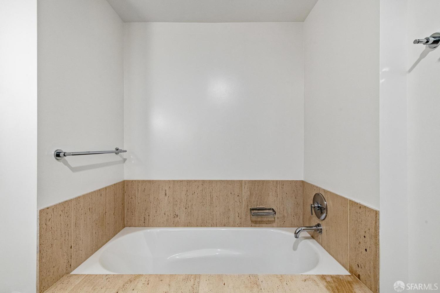 301 Mission Street # 14H