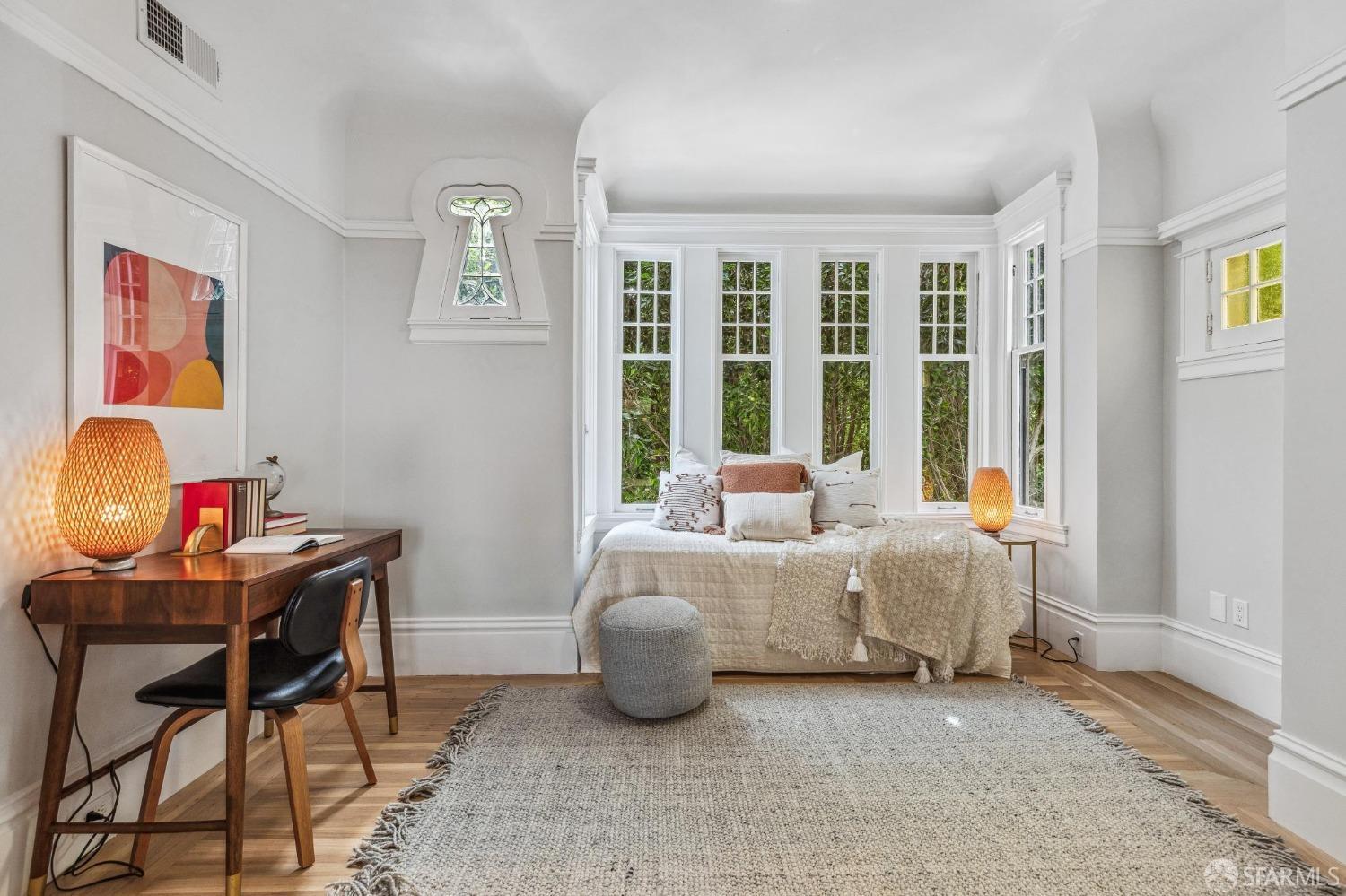 136 Parnassus Avenue # 2